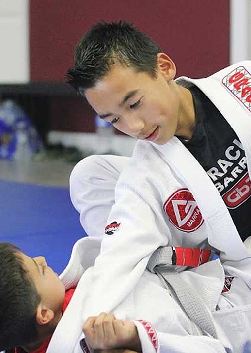 Teens learning martial arts at Gracie Barra Fulshear Self Defense schoool